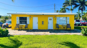 Poolside King Cottage with Kitchen - 10 Minutes to Beach!